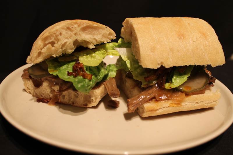 sandwich med pulled beef