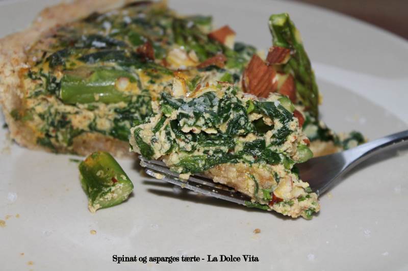 Spinat og asparges tærte - La Dolce Vita